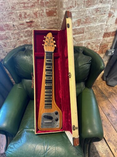 Gibson Skylark lapsteel 1960